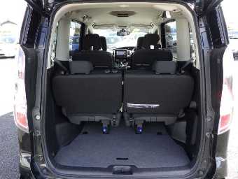 NISSAN SERENA 2022 Image 15