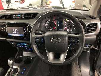 TOYOTA HILUX 2020 Image 6