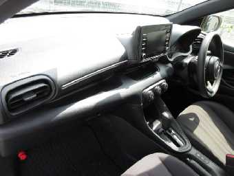 TOYOTA YARIS 2020 Image 12