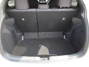 TOYOTA YARIS 2020 Image 9