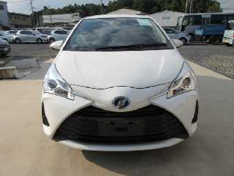 TOYOTA VITZ 2020 Image 2