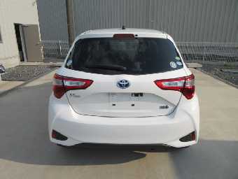 TOYOTA VITZ 2020 Image 4
