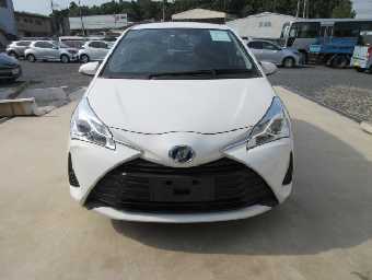 TOYOTA VITZ 2020 Image 2
