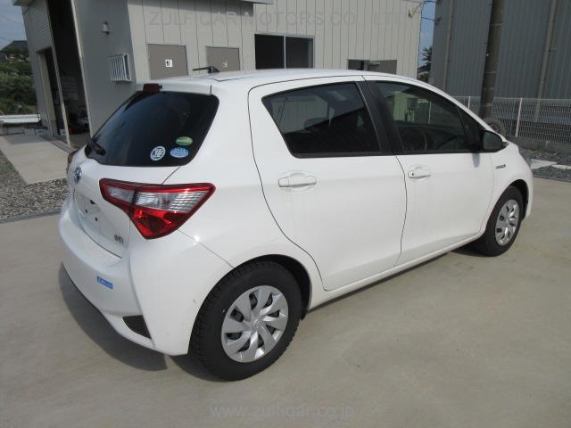 TOYOTA VITZ 2020 Image 3