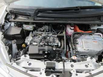 TOYOTA VITZ 2020 Image 16