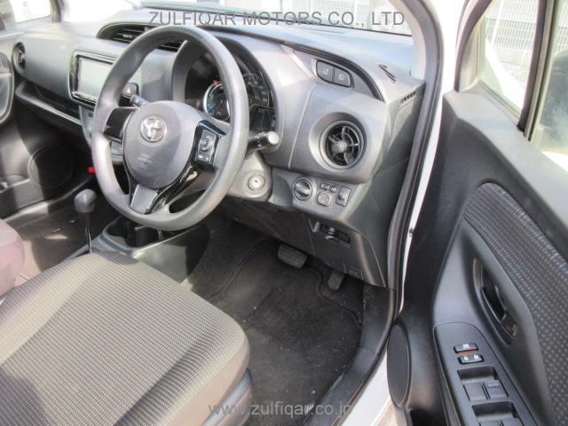 TOYOTA VITZ 2020 Image 5