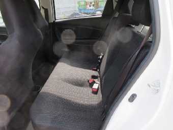 TOYOTA VITZ 2020 Image 10