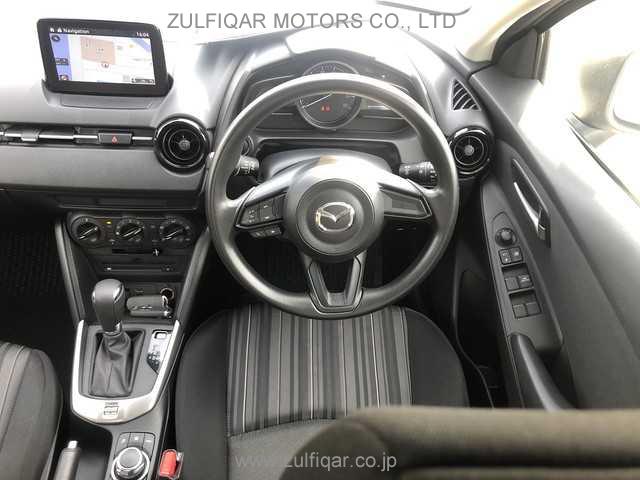 MAZDA DEMIO 2018 Image 5