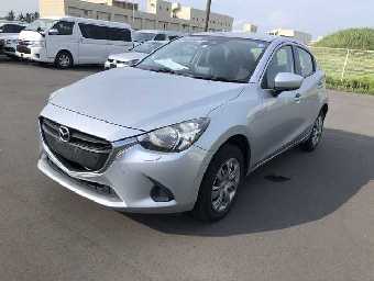 MAZDA DEMIO 2018 Image 8