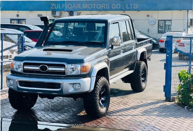 TOYOTA LAND CRUISER PICKUP 2013 Image 1