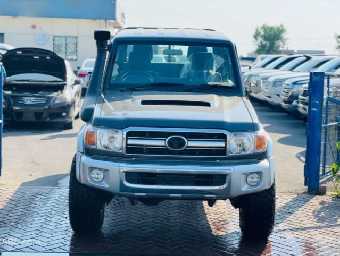 TOYOTA LAND CRUISER PICKUP 2013 Image 2