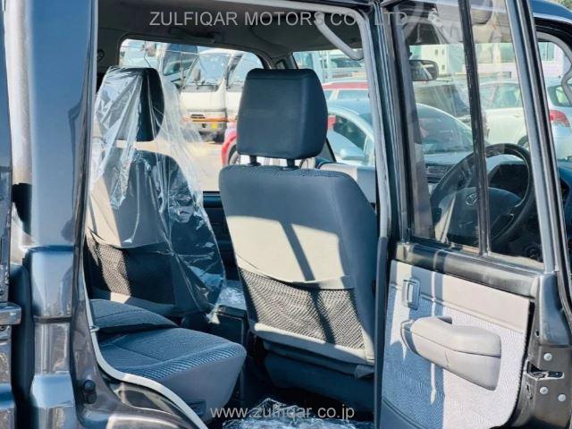 TOYOTA LAND CRUISER PICKUP 2013 Image 11