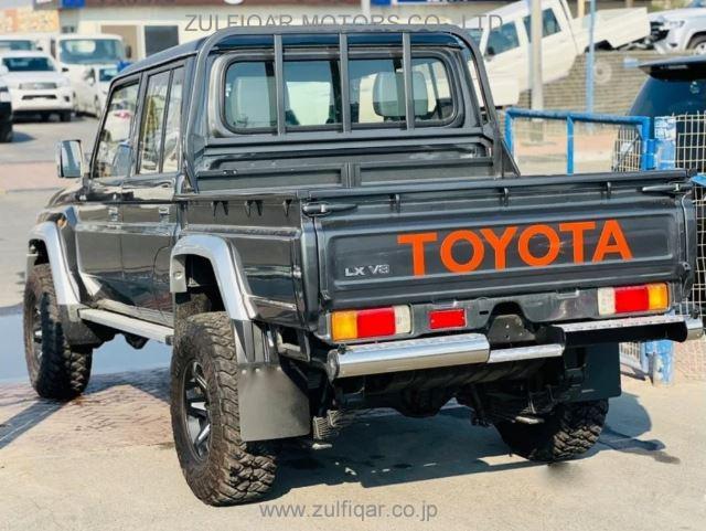 TOYOTA LAND CRUISER PICKUP 2013 Image 5