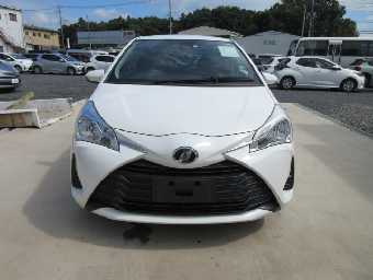 TOYOTA VITZ 2019 Image 2