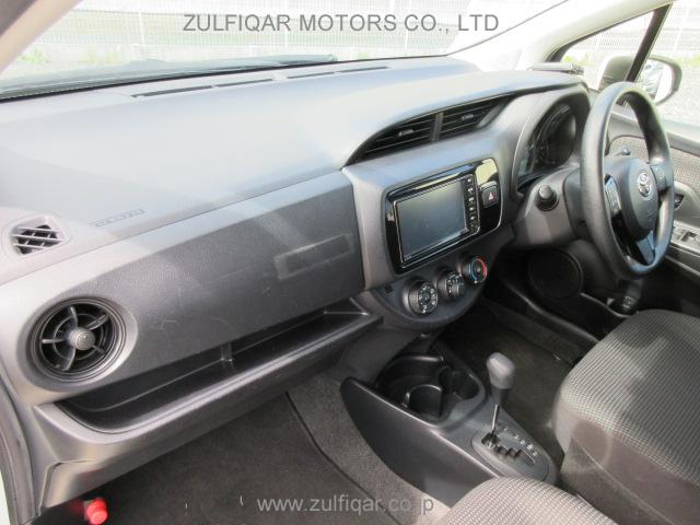 TOYOTA VITZ 2019 Image 12