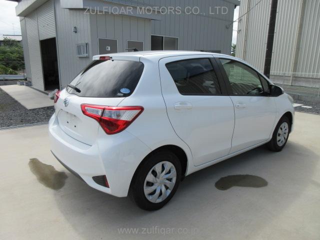 TOYOTA VITZ 2019 Image 3