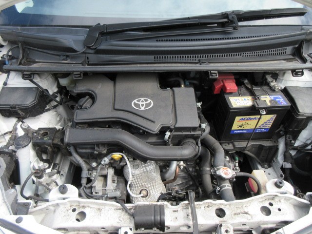 TOYOTA VITZ 2019 Image 22