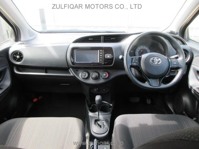 TOYOTA VITZ 2019 Image 7