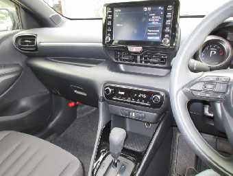 TOYOTA YARIS 2021 Image 14