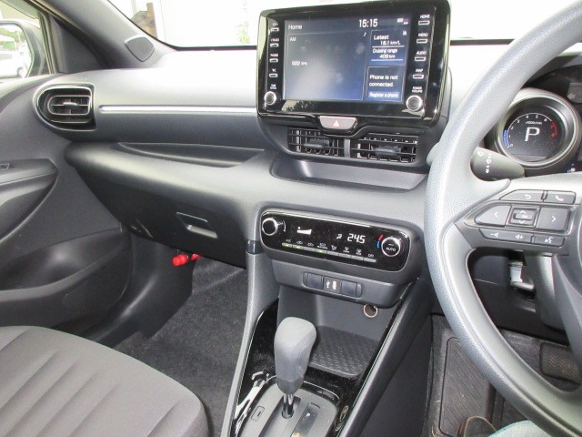 TOYOTA YARIS 2021 Image 20