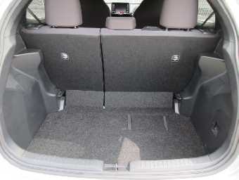 TOYOTA YARIS 2021 Image 9