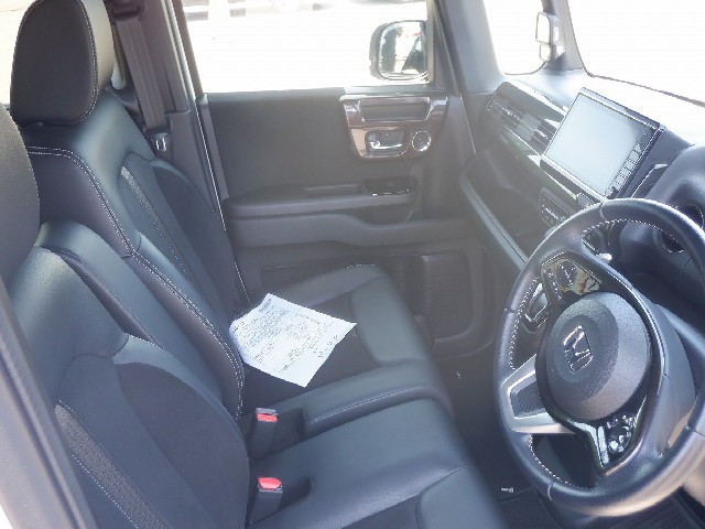 HONDA N-BOX CUSTOM 2019 Image 19