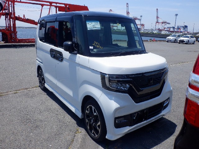 HONDA N-BOX CUSTOM 2019 Image 22