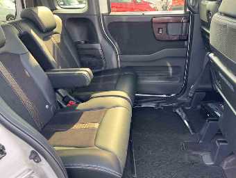 HONDA N-BOX CUSTOM 2019 Image 8