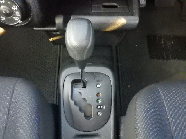 TOYOTA PROBOX 2018 Image 25