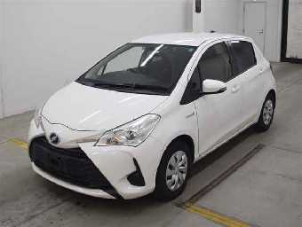 TOYOTA VITZ 2018 Image 4