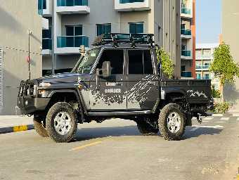 TOYOTA LAND CRUISER PICKUP 2016 Image 2