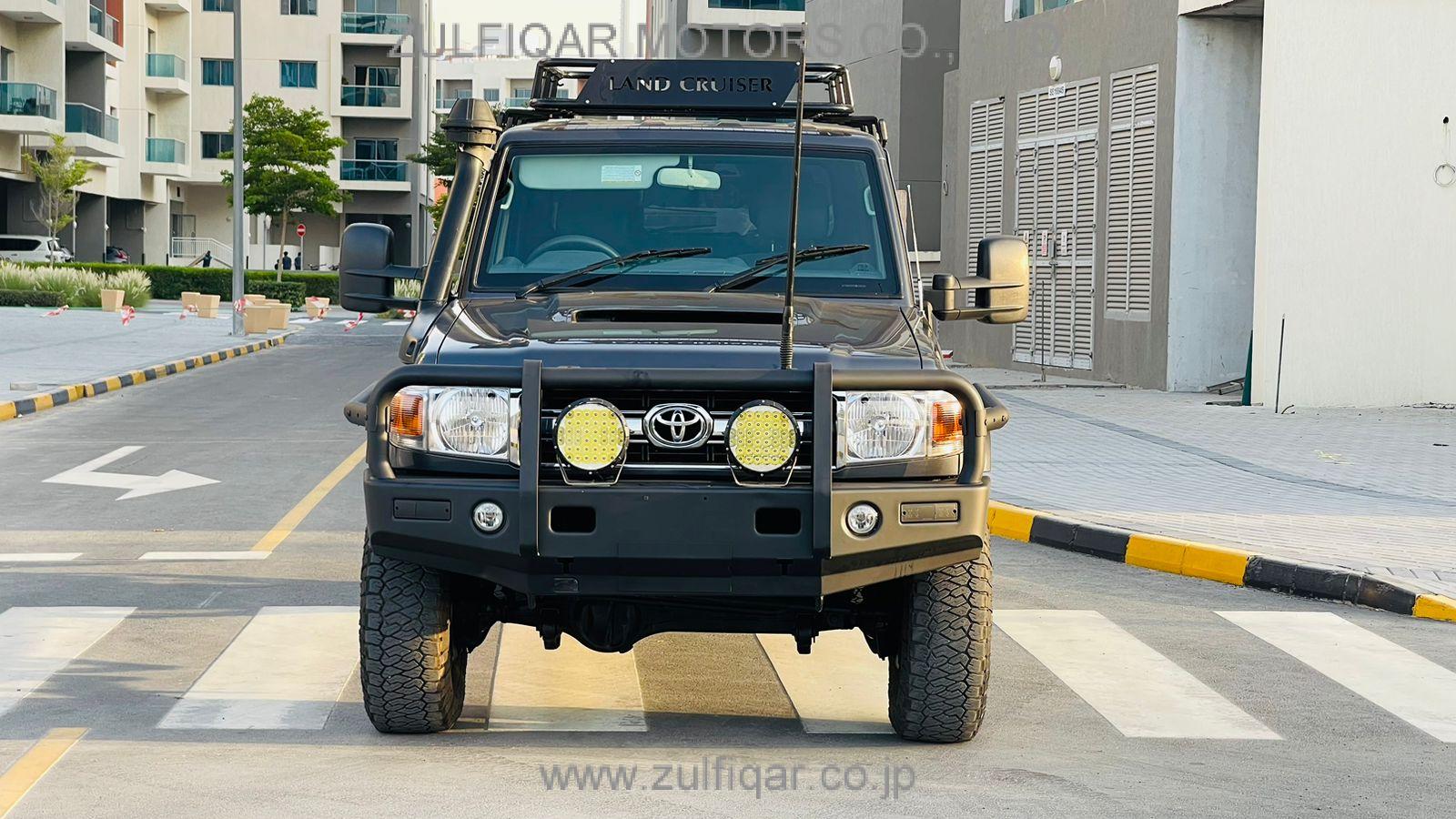 TOYOTA LAND CRUISER PICKUP 2016 Image 7