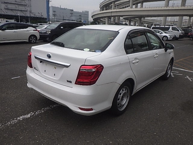 TOYOTA COROLLA AXIO 2016 Image 20