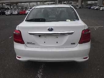 TOYOTA COROLLA AXIO 2016 Image 15
