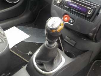 RENAULT LUTECIA 2011 Image 7