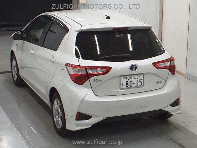 TOYOTA VITZ 2018 Image 2