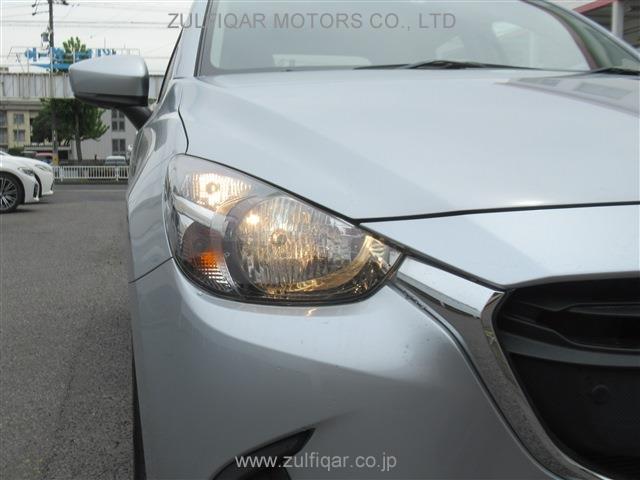 MAZDA DEMIO 2018 Image 10
