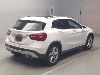 MERCEDES BENZ GLA CLASS 2020 Image 2