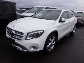 MERCEDES BENZ GLA CLASS 2020 Image 14