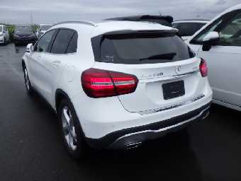 MERCEDES BENZ GLA CLASS 2020 Image 15