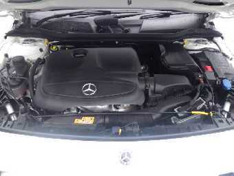 MERCEDES BENZ GLA CLASS 2020 Image 18