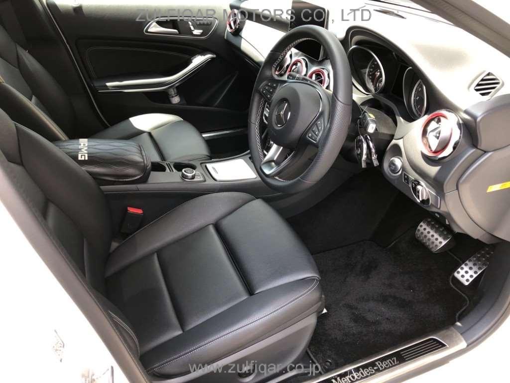 MERCEDES BENZ GLA CLASS 2020 Image 5