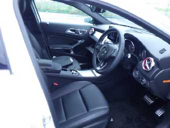 MERCEDES BENZ GLA CLASS 2020 Image 10