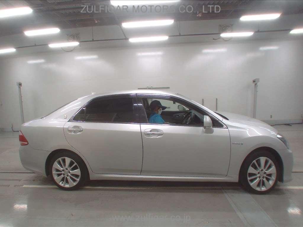 TOYOTA CROWN HYBRID 2012 Image 3
