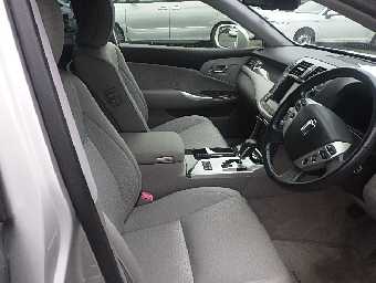 TOYOTA CROWN HYBRID 2012 Image 15