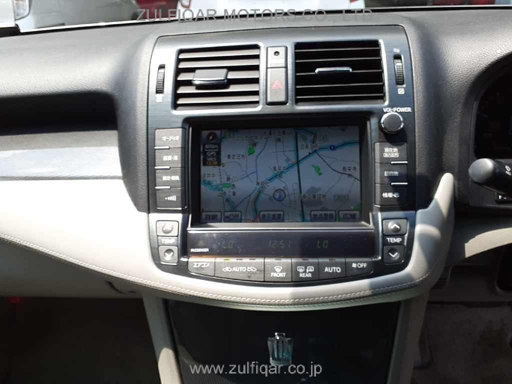 TOYOTA CROWN HYBRID 2012 Image 9