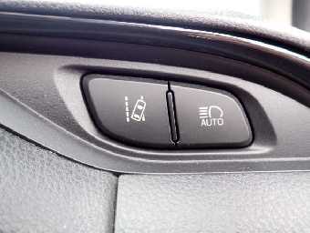 TOYOTA VITZ 2018 Image 7