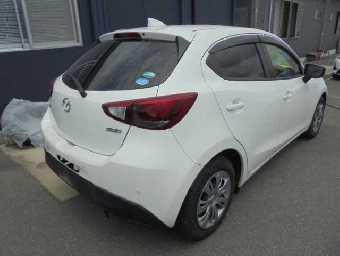 MAZDA DEMIO 2018 Image 2
