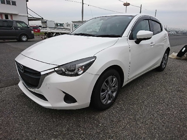 MAZDA DEMIO 2018 Image 23