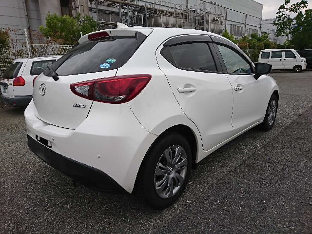 MAZDA DEMIO 2018 Image 24